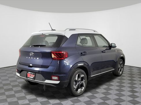 New 2026 Hyundai Venue SEL FWD image 3