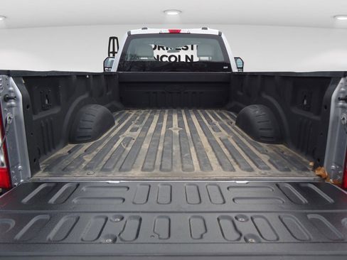 Used 2020 Ford F250 XL w/ Power Equipment Group image 11