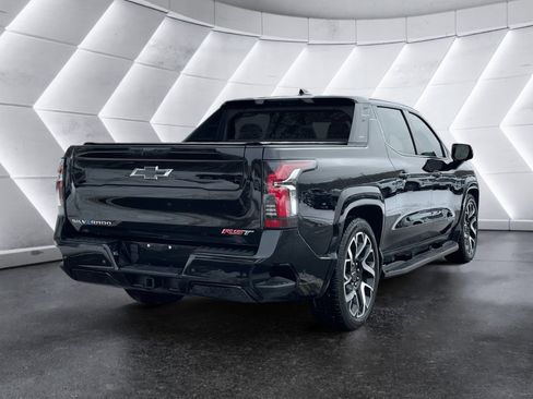 Used 2024 Chevrolet Silverado EV RST image 6