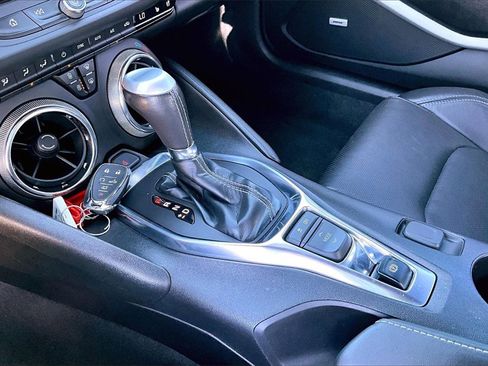 Used 2018 Chevrolet Camaro LT w/ RS Package image 17