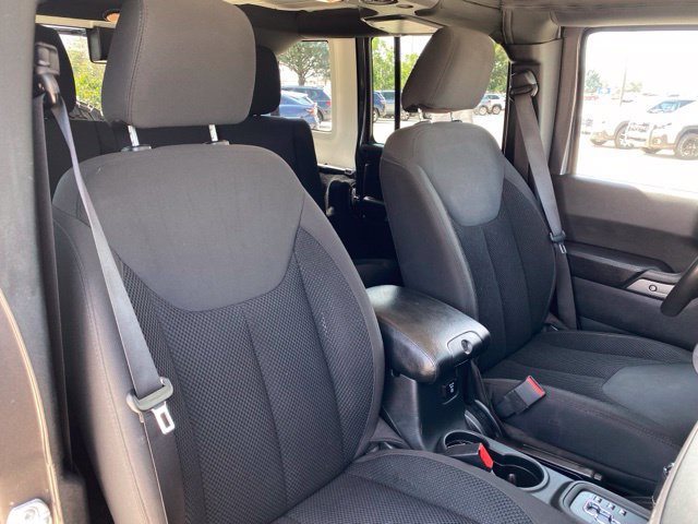 Used 2017 Jeep Wrangler Unlimited Sport AWD/4WD image 9