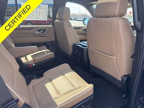 Used 2024 Chevrolet Tahoe Premier w/ Premium Package 2 AWD/4WD image 28