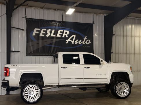 Used 2015 GMC Sierra 2500 Denali AWD/4WD image 19
