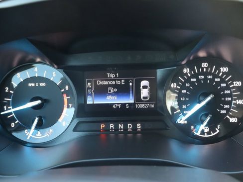 Used 2016 Ford Fusion SE image 32