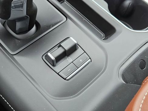 New 2026 GMC Sierra 1500 Denali Ultimate w/ LPO, Utility Wall Package AWD/4WD image 27