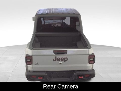 Used 2023 Jeep Gladiator Rubicon w/ LED Lighting Group AWD/4WD image 9