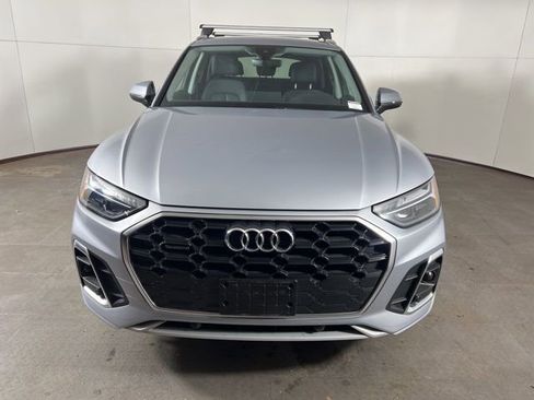 Used 2023 Audi Q5 2.0T Premium w/ Convenience Package image 2