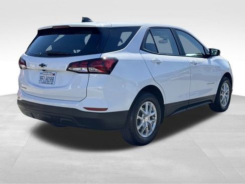 Certified 2023 Chevrolet Equinox LS image 4