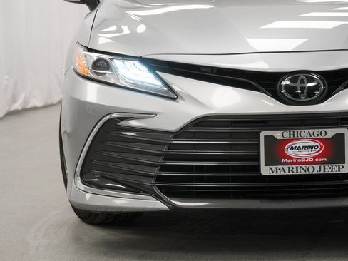 Used 2023 Toyota Camry XLE image 6