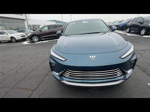 Certified 2024 Buick Envista Preferred w/ Convenience I Package image 3