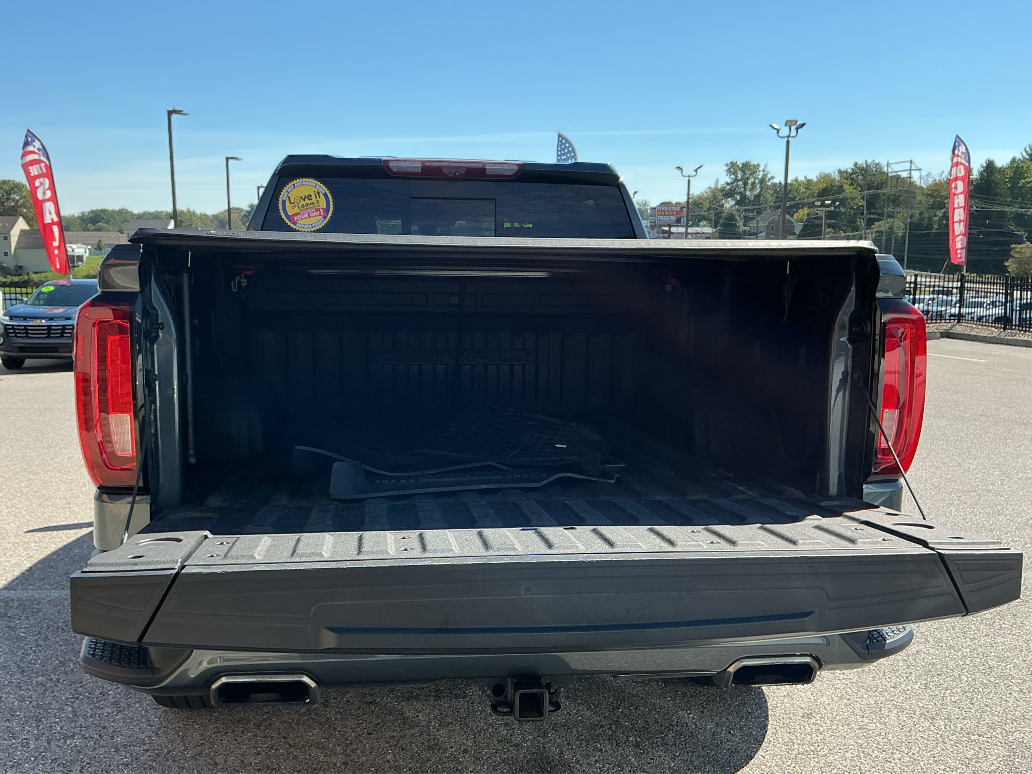Used 2021 GMC Sierra 1500 Denali w/ Denali Ultimate Package AWD/4WD image 23