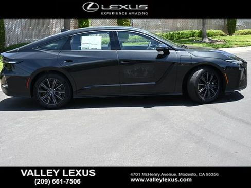 New 2026 Lexus ES 350e FWD image 3