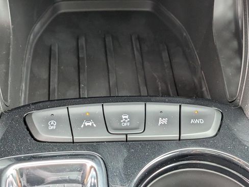 New 2025 Chevrolet TrailBlazer LT w/ LT Cold Weather Package AWD/4WD image 19