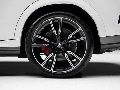 Used 2024 BMW X6 M60i image 21