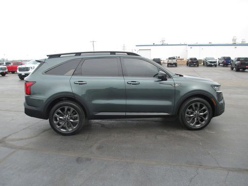 Used 2021 Kia Sorento SX Prestige image 3