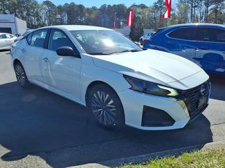 Used 2025 Nissan Altima 2.5 SV video 1