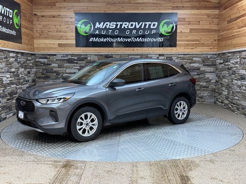 Used 2023 Ford Escape Active AWD/4WD image 5