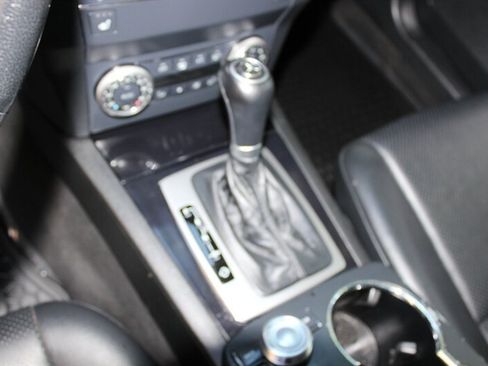 Used 2010 Mercedes-Benz GLK 350 4MATIC image 12