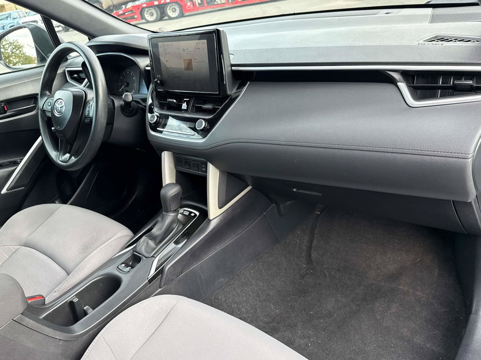 Used 2025 Toyota Corolla Cross AWD Hybrid image 18