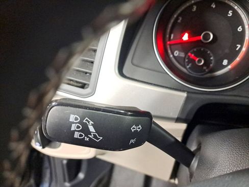 Used 2021 Volkswagen Atlas SE image 33