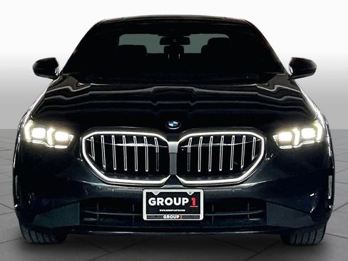Used 2026 BMW 530i RWD image 3