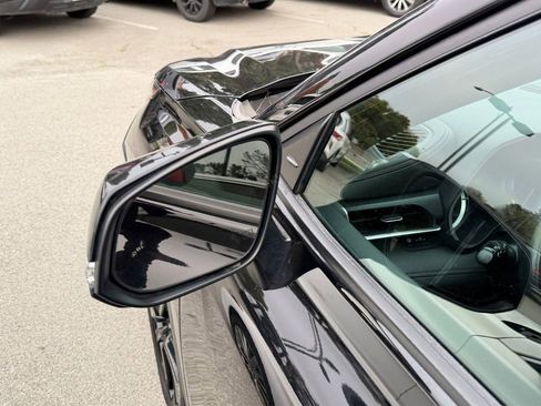 Used 2023 Toyota Highlander L image 34