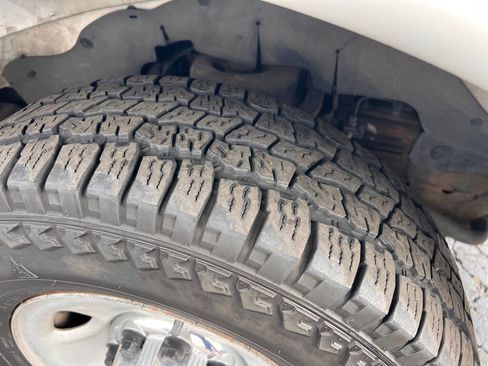 Used 2009 Chevrolet Express 3500 Extended Passenger w/ LT Preferred Equipment Group image 8