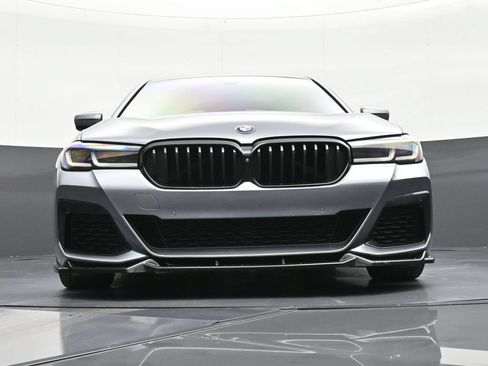 Used 2021 BMW 540i w/ M Sport Package RWD image 27