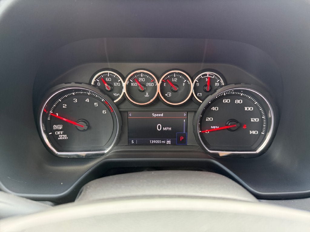 Used 2021 Chevrolet Suburban LT AWD/4WD image 15