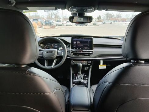 New 2026 Jeep Compass Latitude image 21