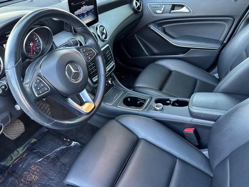 Certified 2020 Mercedes-Benz GLA 250 4MATIC w/ Premium Package image 10