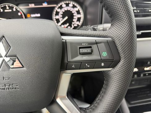 New 2026 Mitsubishi Outlander SE AWD/4WD image 34