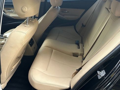 Used 2018 BMW 320i Sedan image 17