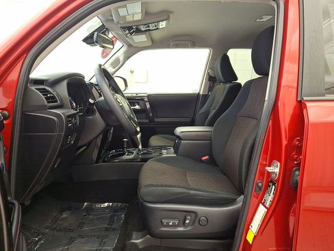 Certified 2024 Toyota 4Runner TRD Off-Road AWD/4WD image 11