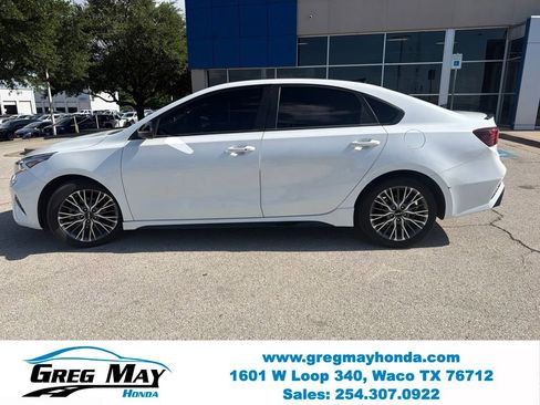 Used 2023 Kia Forte GT-Line w/ GT-Line Premium Package FWD image 6