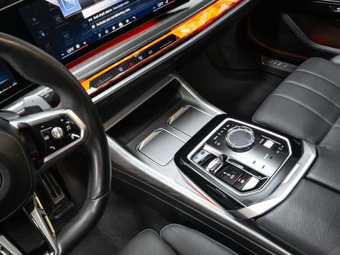 Used 2023 BMW 760i xDrive w/ Parking Assistance Package image 66