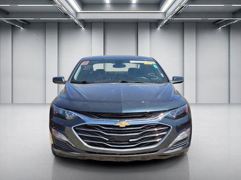 Used 2020 Chevrolet Malibu LT FWD image 2