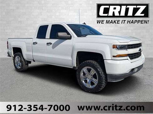 Used 2018 Chevrolet Silverado 1500 Custom w/ Custom Value Package image 1