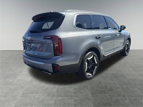 Used 2025 Kia Telluride S image 6