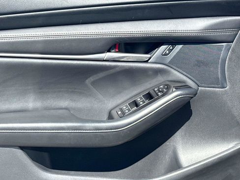 Certified 2025 MAZDA MAZDA3 s image 15