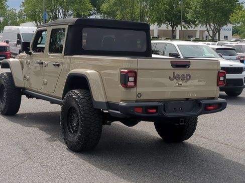 Used 2020 Jeep Gladiator Rubicon AWD/4WD image 8
