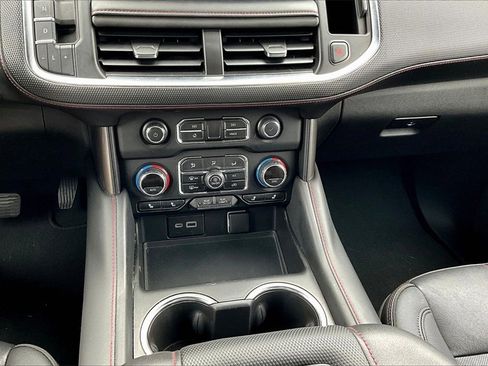 Used 2022 Chevrolet Tahoe RST w/ Luxury Package image 24