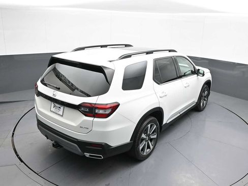 Used 2023 Honda Pilot Elite image 40