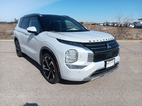 Used 2023 Mitsubishi Outlander SEL 40th Anniversary image 1