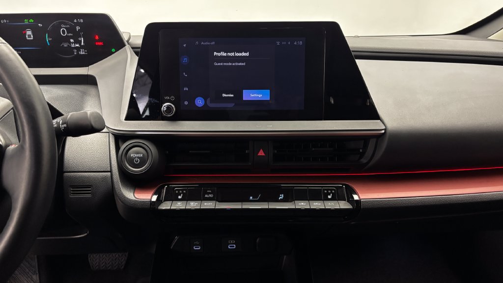 Used 2023 Toyota Prius Prime FWD image 18