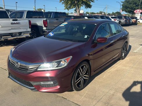 Used 2016 Honda Accord Sport image 3