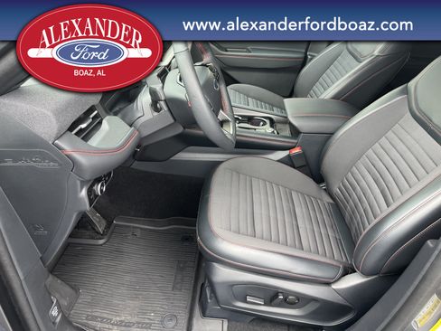 Used 2025 Ford Explorer ST-Line RWD image 10