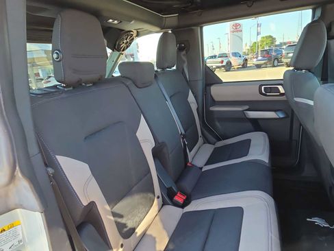 Used 2022 Ford Bronco Wildtrak AWD/4WD image 16