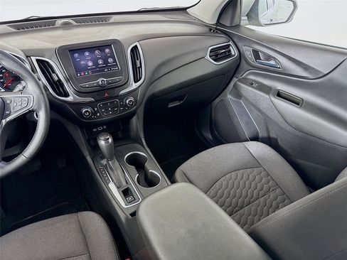 Used 2021 Chevrolet Equinox LT AWD/4WD image 23