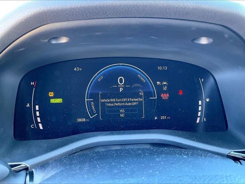 Used 2025 Toyota Camry LE image 27